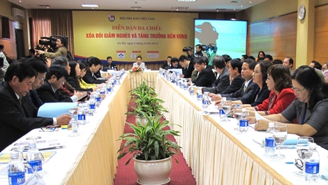 Diễn đàn đa chiều “Xóa đói giảm nghèo và tăng trưởng bền vững”